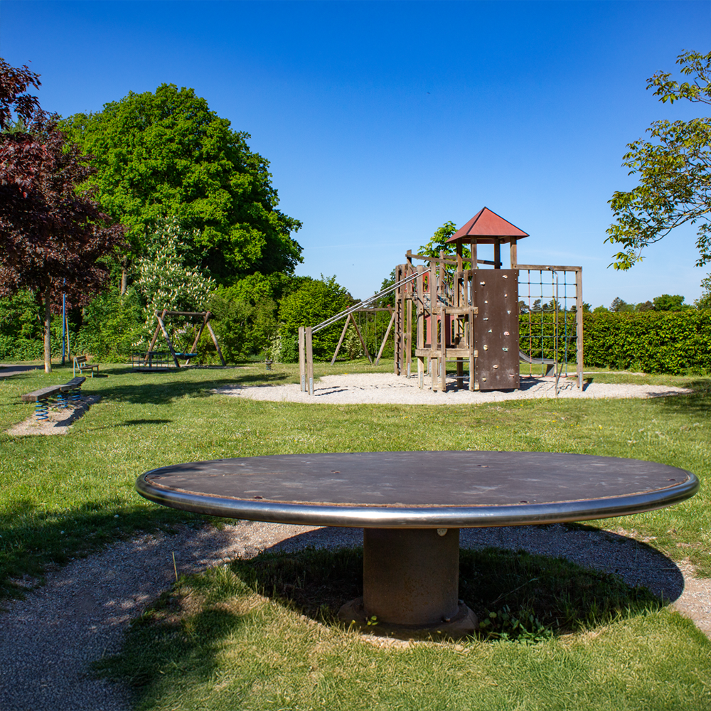 Übersicht über den Spielplatz im Buchenweg in Feuchtwangen