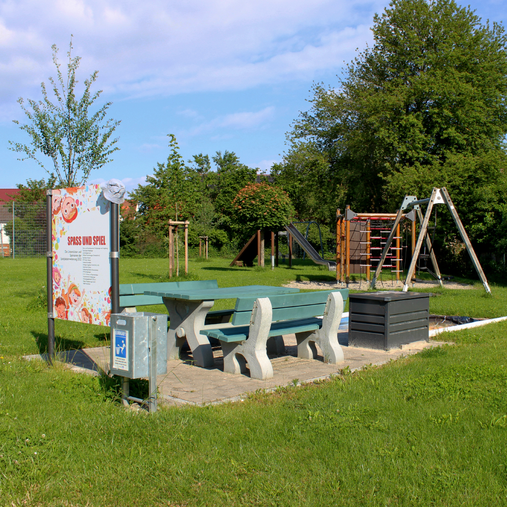 Auf dem Spielplatz in Dorfgütingen