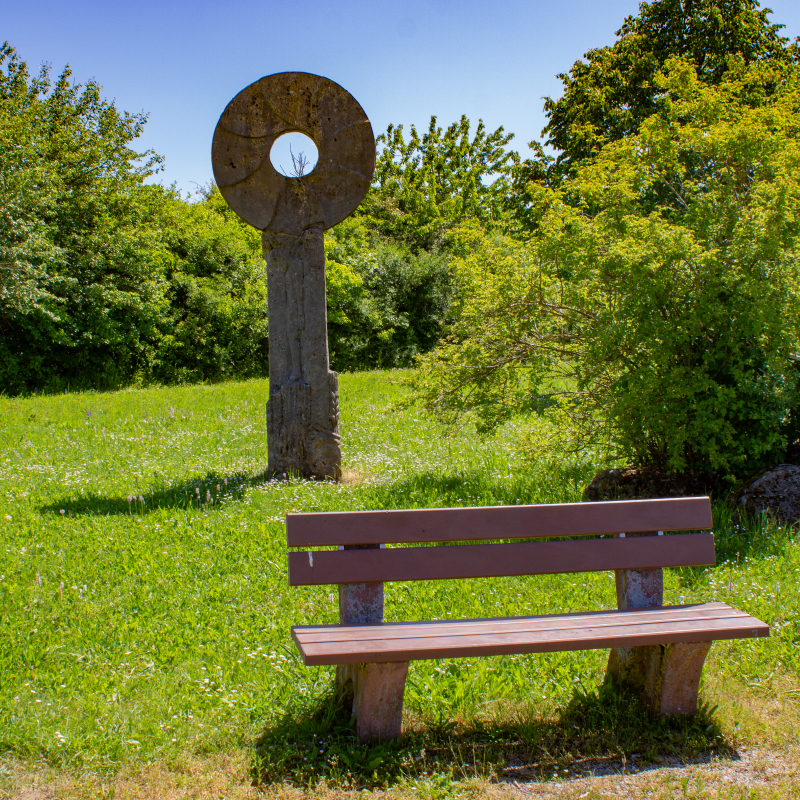 Symbolstein auf dem Glaubenweg