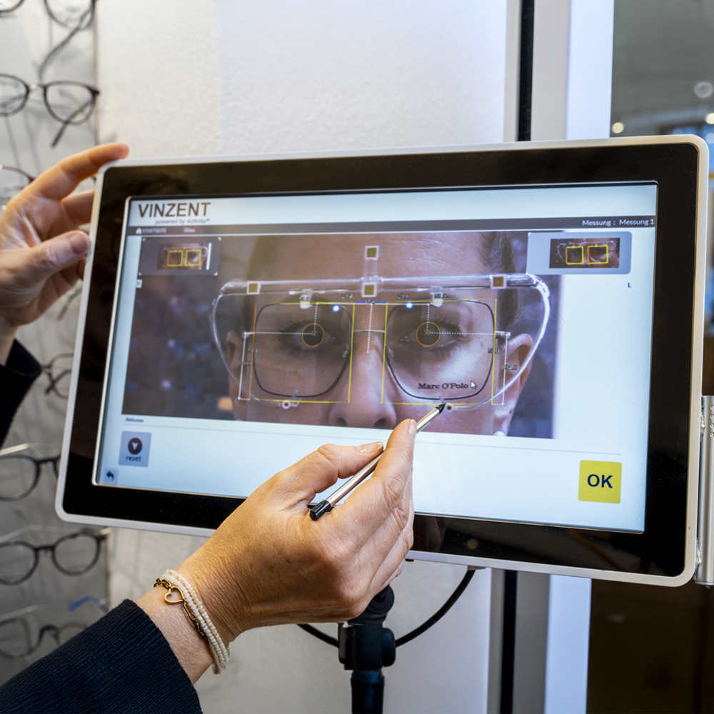 Video-Mess-und Zentriersystem Vinzent im Optiker Gutekunst in Feuchtwangen