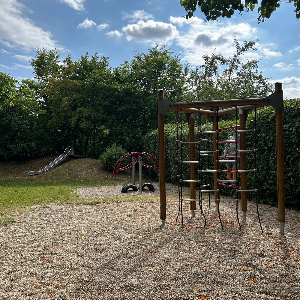 Übersicht über den Spielplatz Lauerhecke 2 in Feuchtwangen