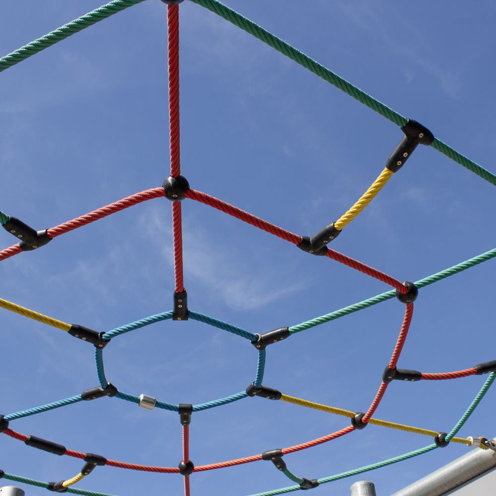 Kletterseil auf dem Spielplatz in Linden bei Windelsbach