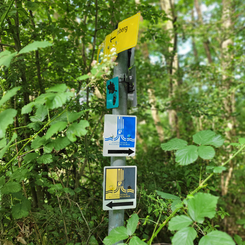Zahlreiche Wanderwege führen durch den Naturpark Frankenhöhe